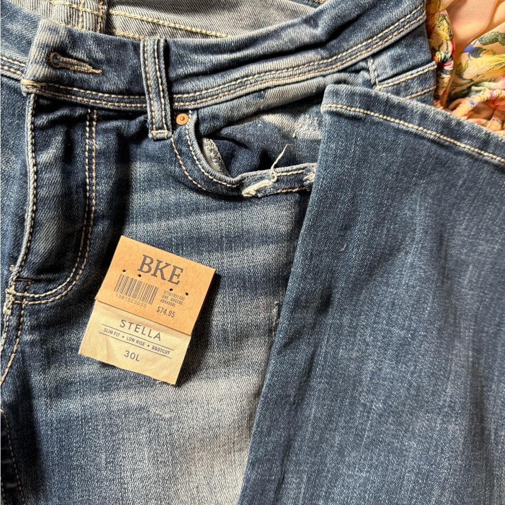 BKE Stella Women's Blue Slim Fit- Low-Rise-Bootcut Jeans